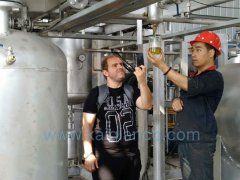 國際客戶針對分子蒸餾設備來渝考察！